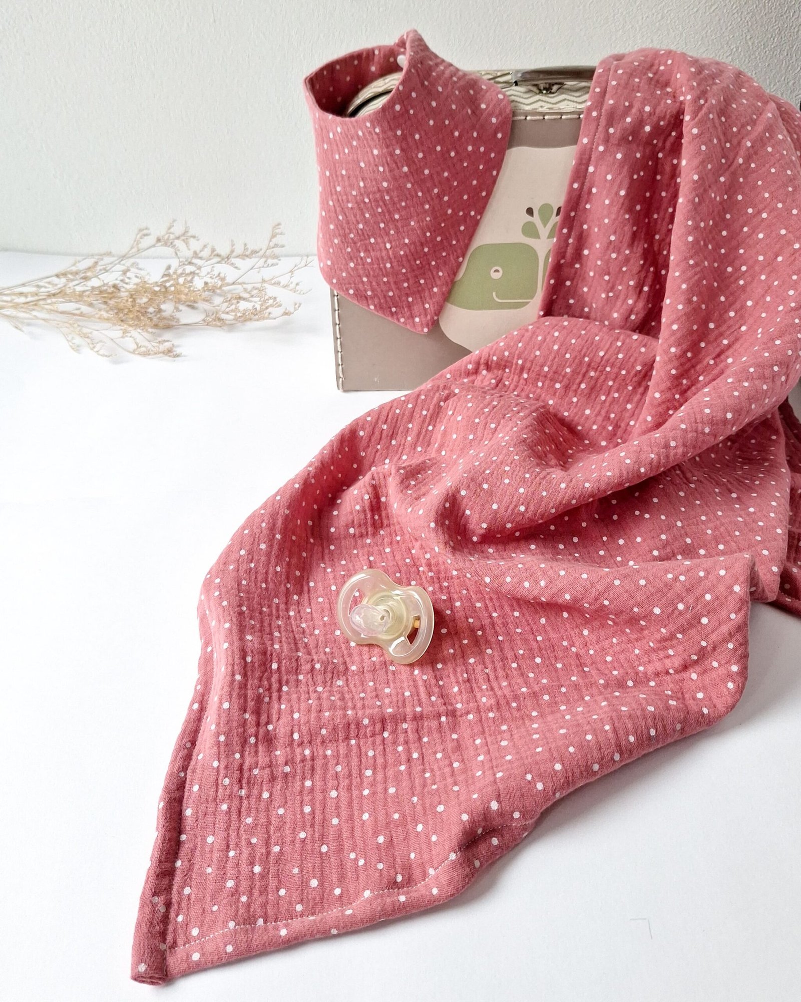 M'Amélie Creations Set Nascita Mussola con bavaglino cotone