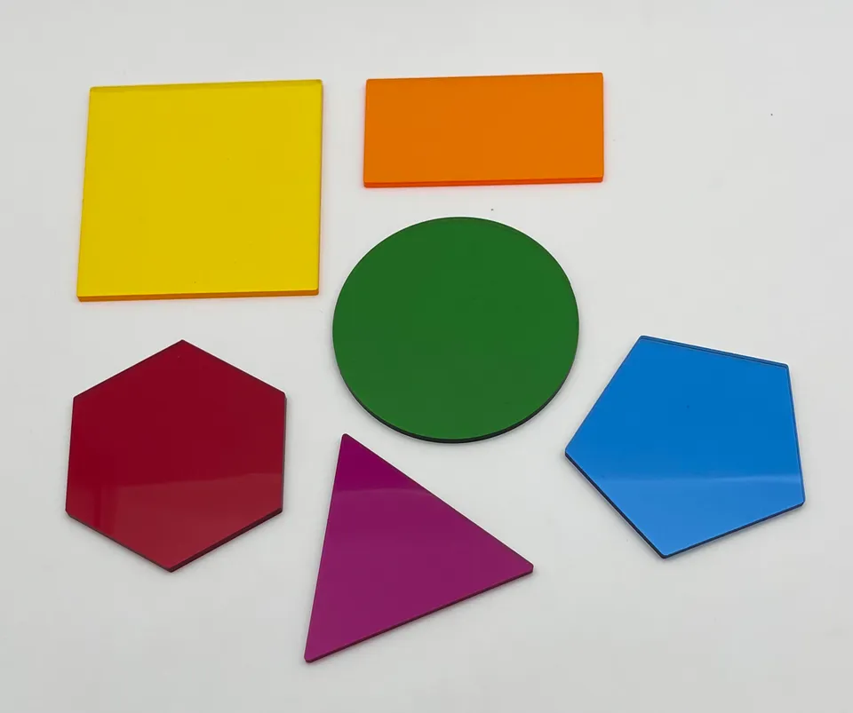 The Dida 6 figure geometriche traslucide 10 cm