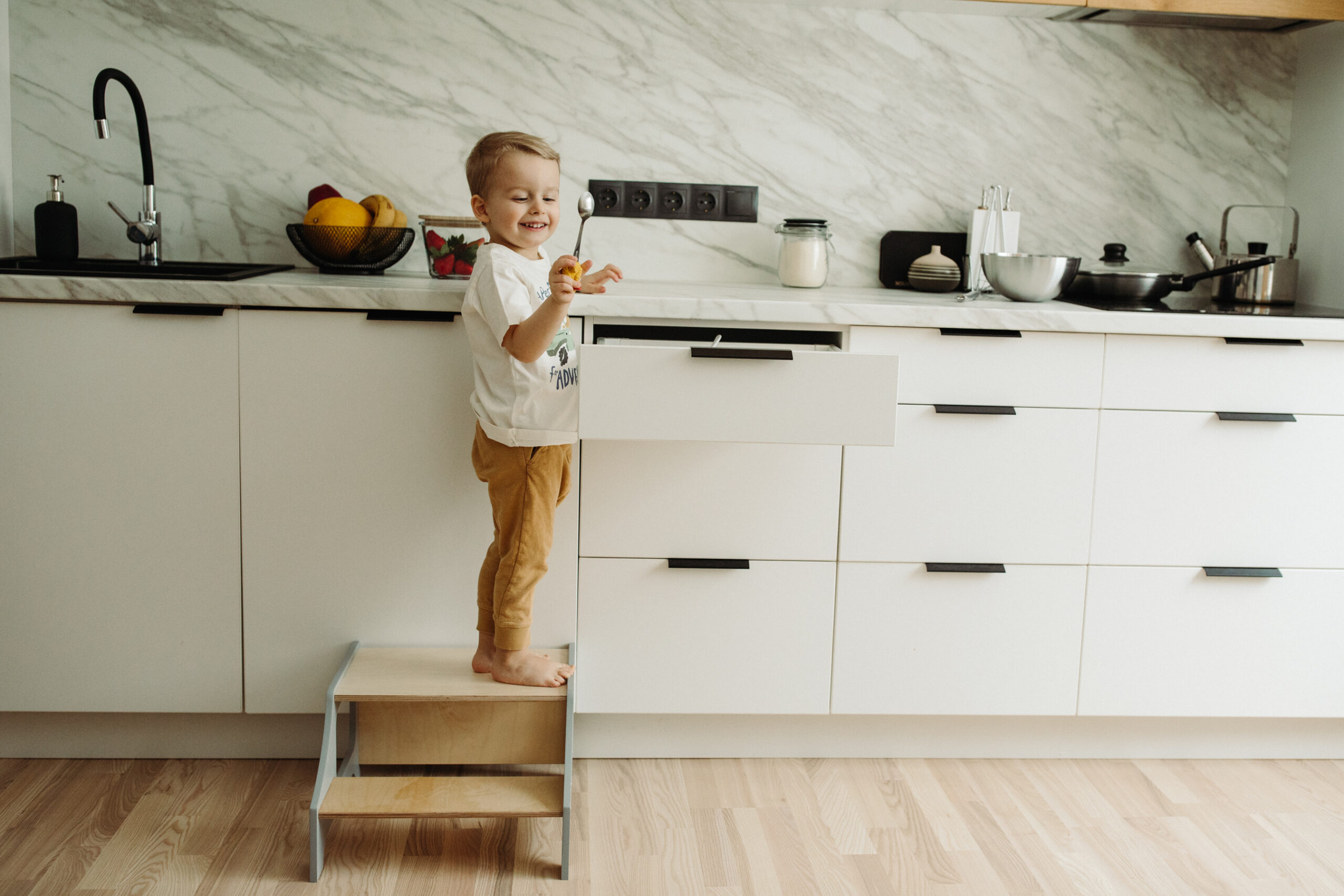 The Dida Scalino Montessori Legno Grigio Bambini