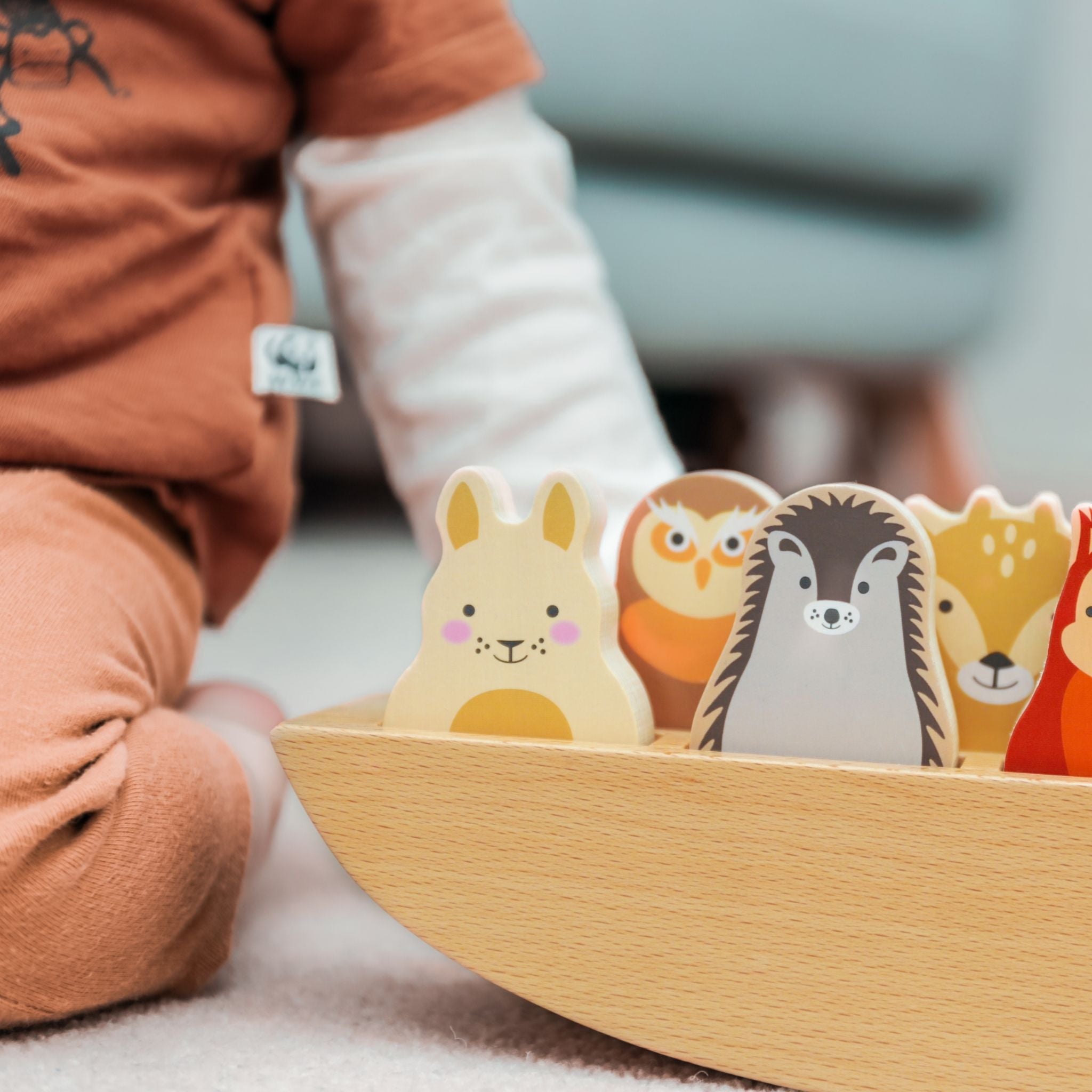 Rosa & Bo Woodland Friends Rock-a-Boat barchetta legno