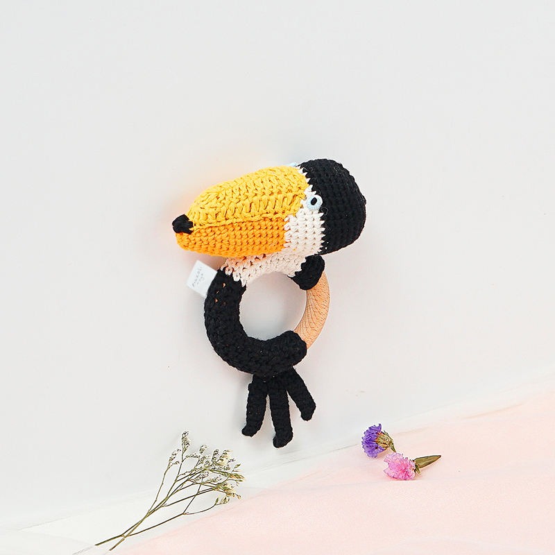 Piccoli Toys Ambrogio Sonaglino Tucano uncinetto cotone