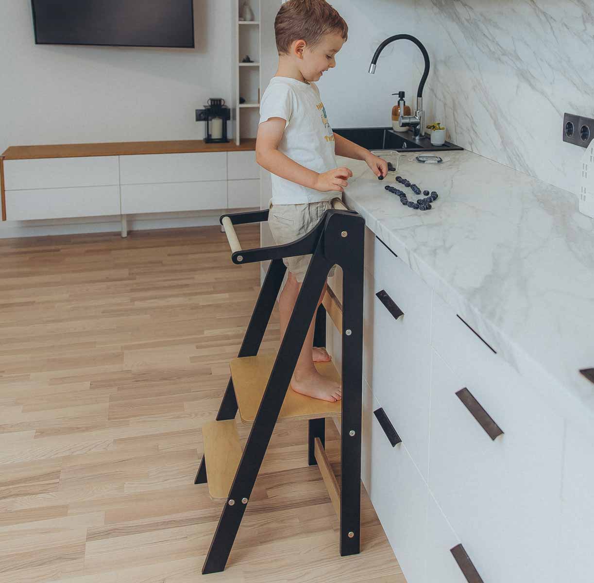 The Dida Torre Apprendimento Montessori richiudibile nero