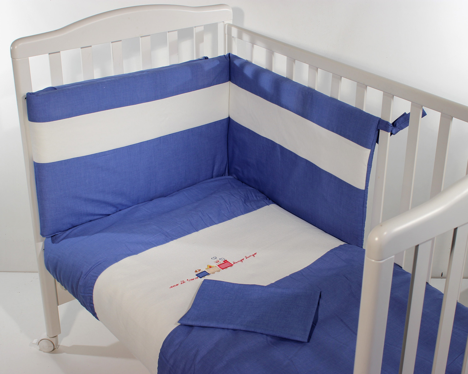 Baby's Clan completo lettino 3 pezzi ricamato in cotone
