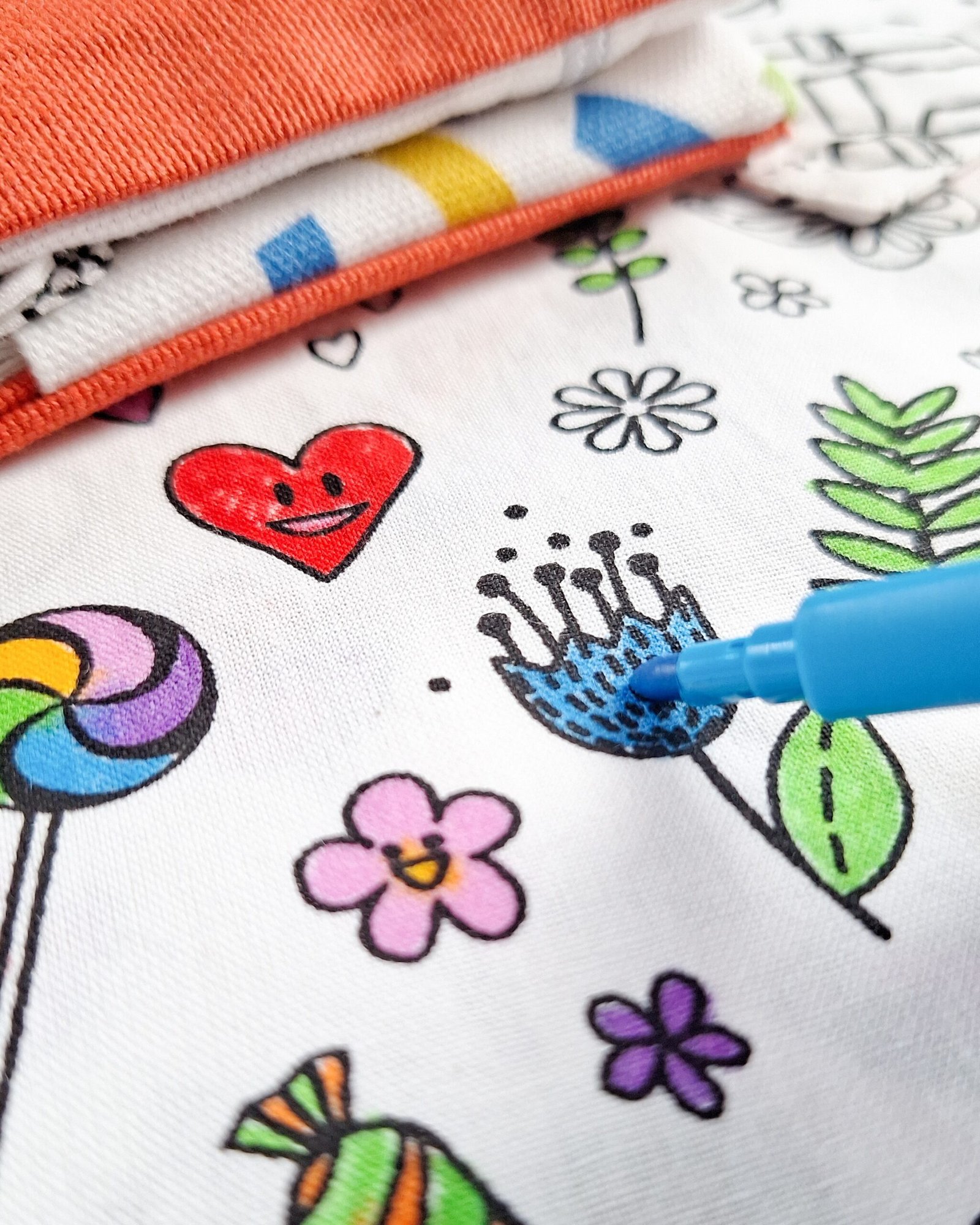 M'Amélie Creations Foglio Tessuto da Colorare Riutilizzabile