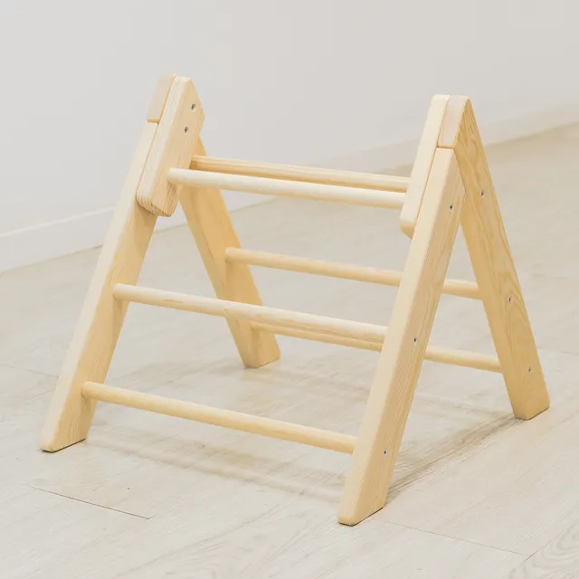 The Dida Triangolo Pikler legno naturale 40 cm motricità