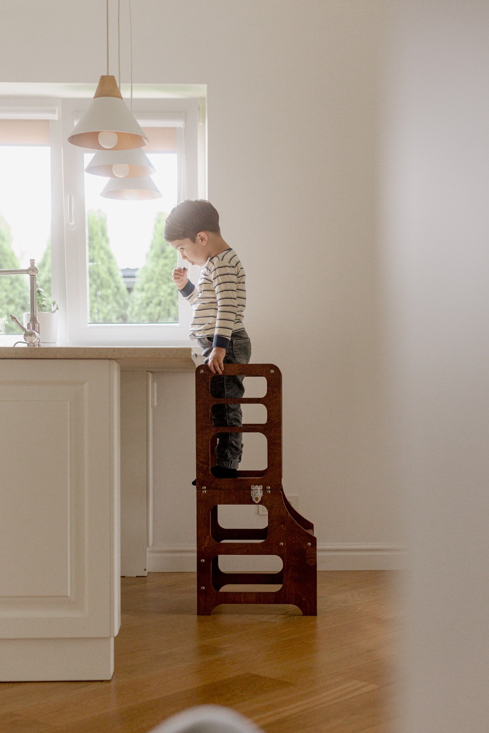 The Dida Honey Glaze torre tavolo sedia legno naturale