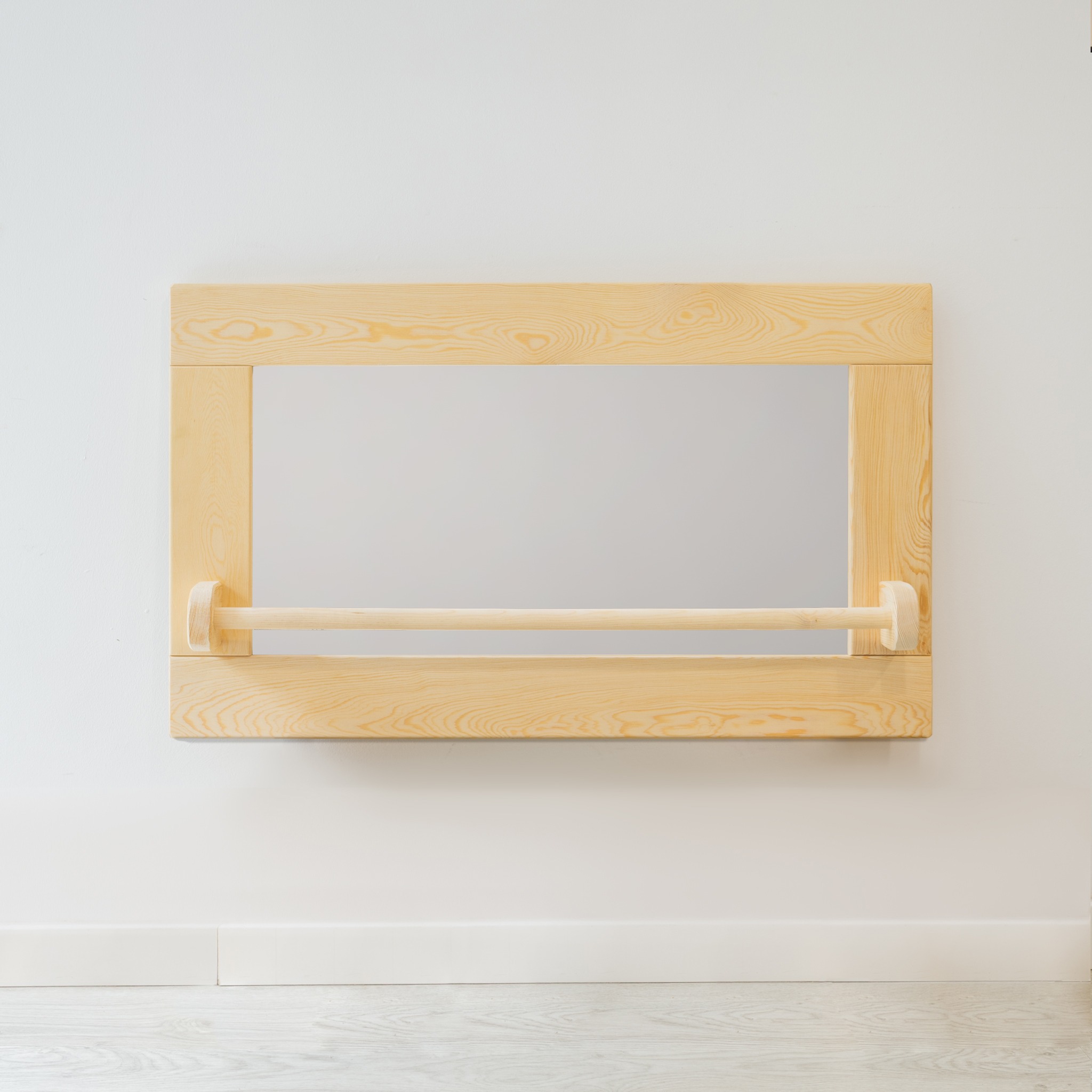 The Dida Specchio Montessori Legno Naturale Piccolo
