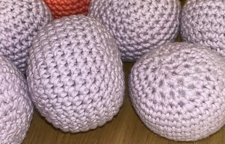 The Dida Crochet palla sonaglio uncinetto lilla