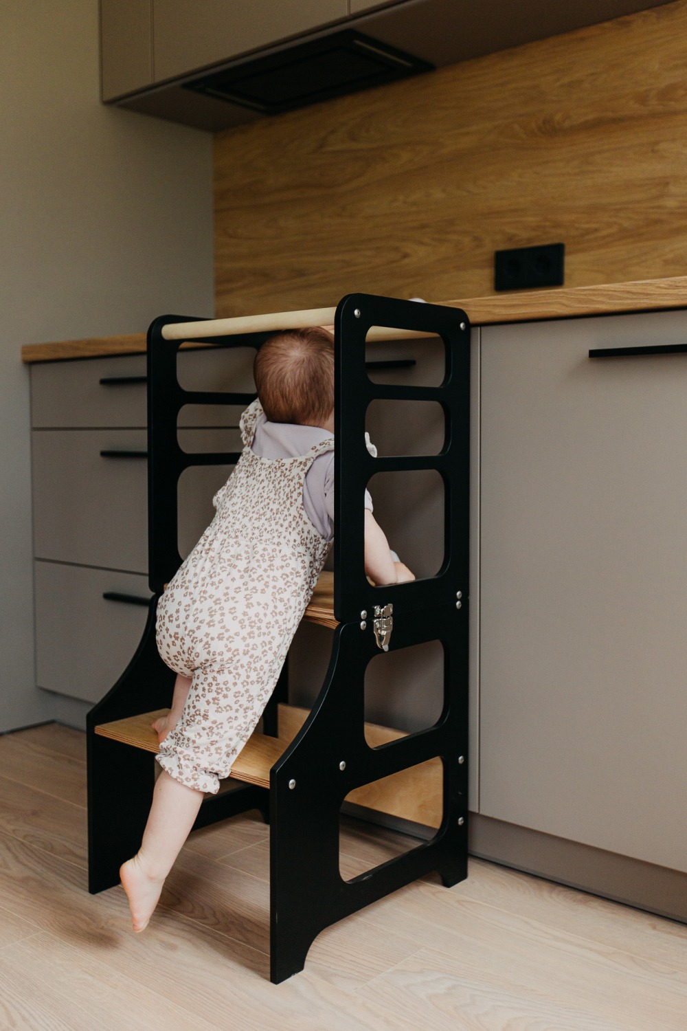 The Dida Torre Apprendimento Nera Tavolo Sedia Montessori
