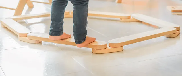 The Dida Circuito Equilibrio Montessori legno 6 sezioni