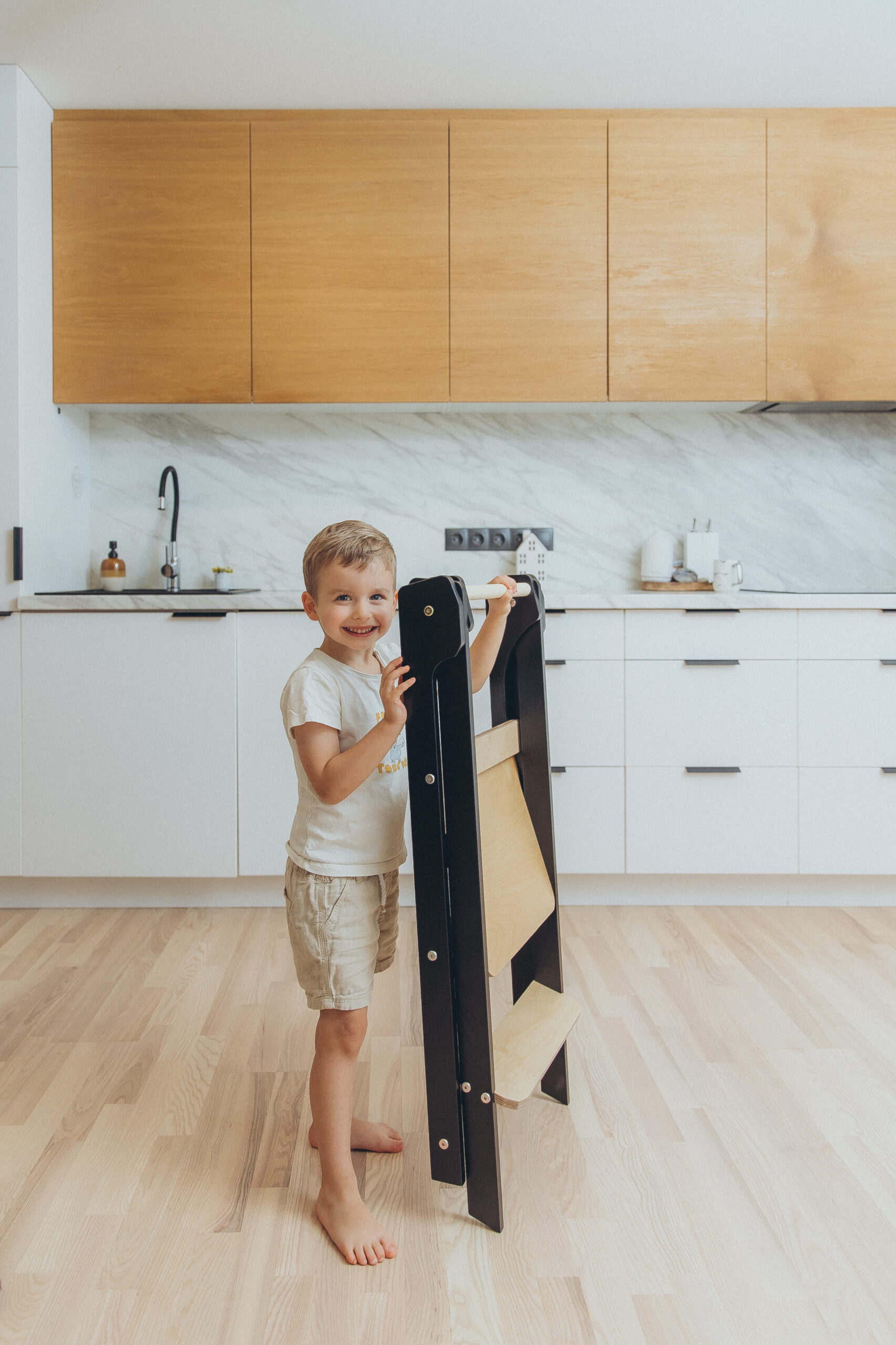 The Dida Torre Apprendimento Montessori richiudibile nero