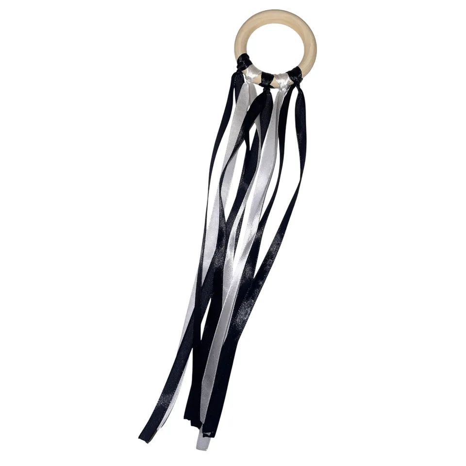 The Dida anello Waldorf bianco-nero con nastri 30 cm
