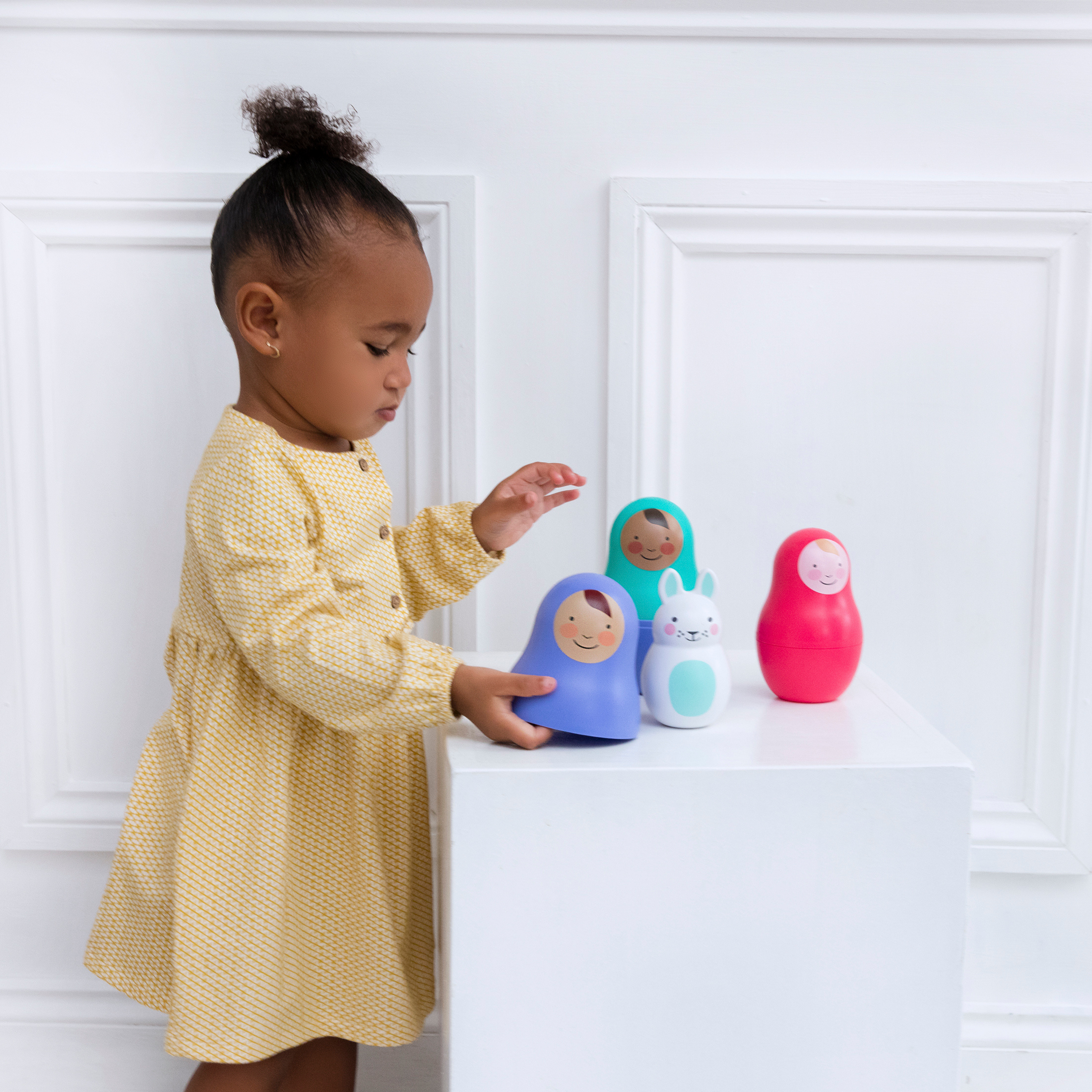 Rosa & Bo Little Jewels Nesting Babies bambole impilabili con sonaglino