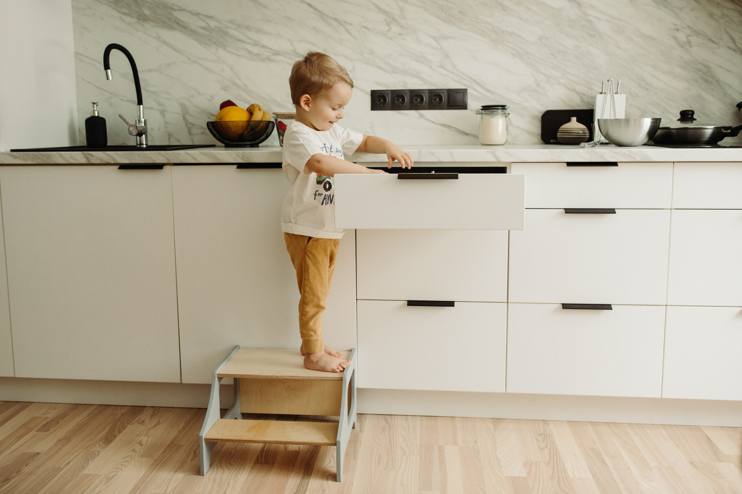The Dida Scalino Montessori Legno Grigio Bambini