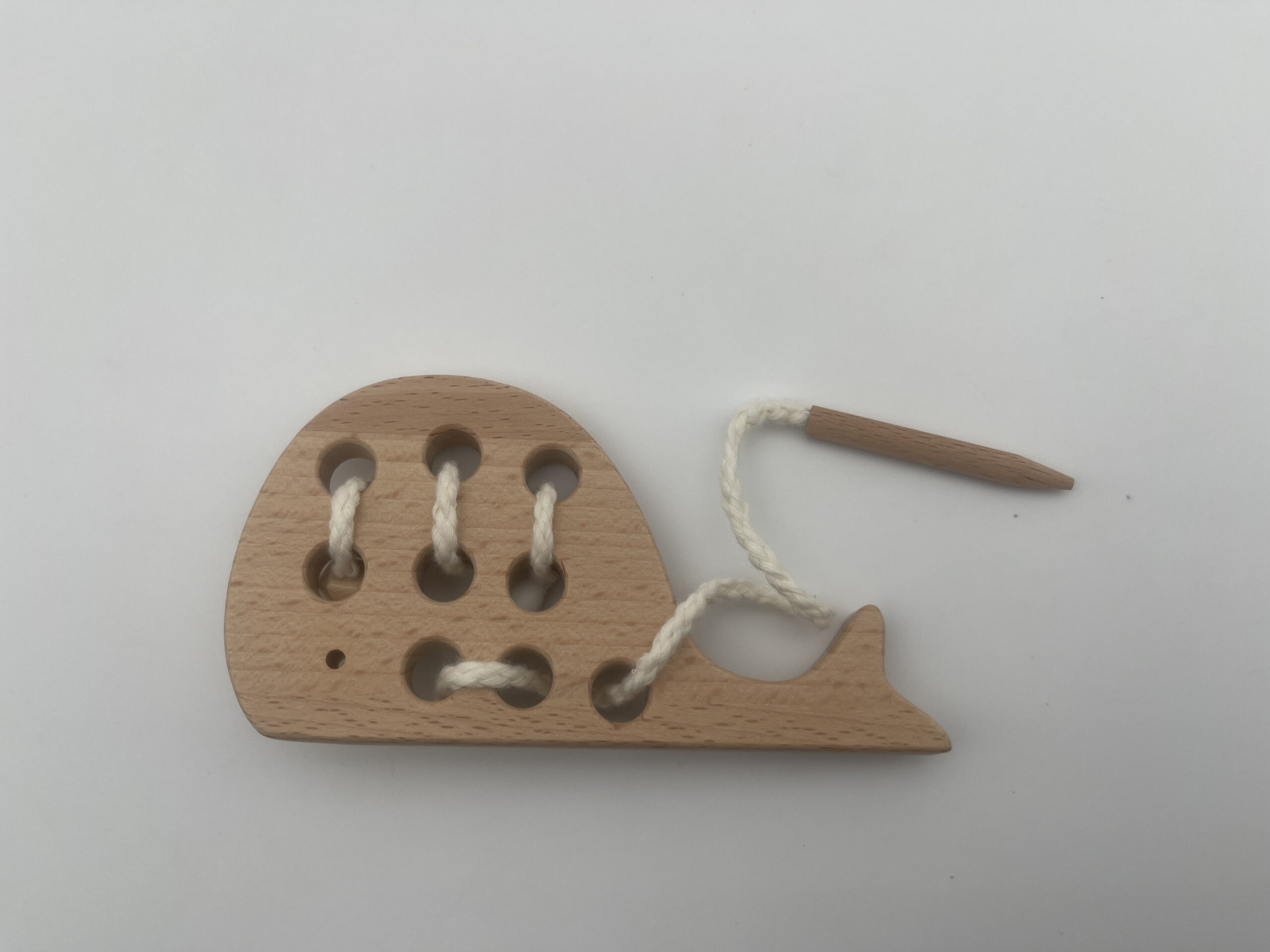 The Dida balena legno gioco infilatura con filo